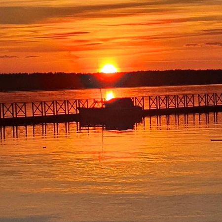 Arsunda Strandbad Sjoesunda Vandrarhem Esterno foto