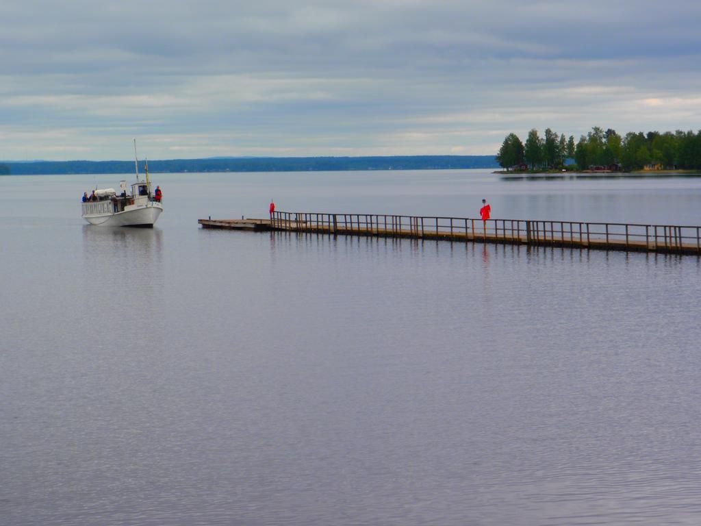 Arsunda Strandbad Sjoesunda Vandrarhem Esterno foto